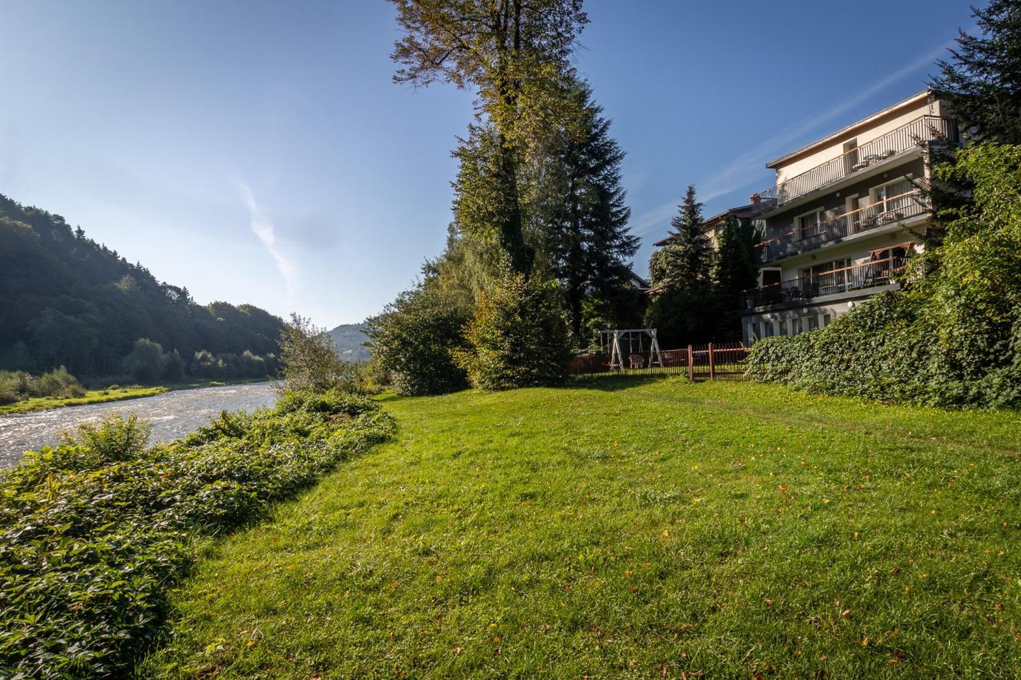 Apartamenty „Nad Popradem” Rytro Bagian luar foto